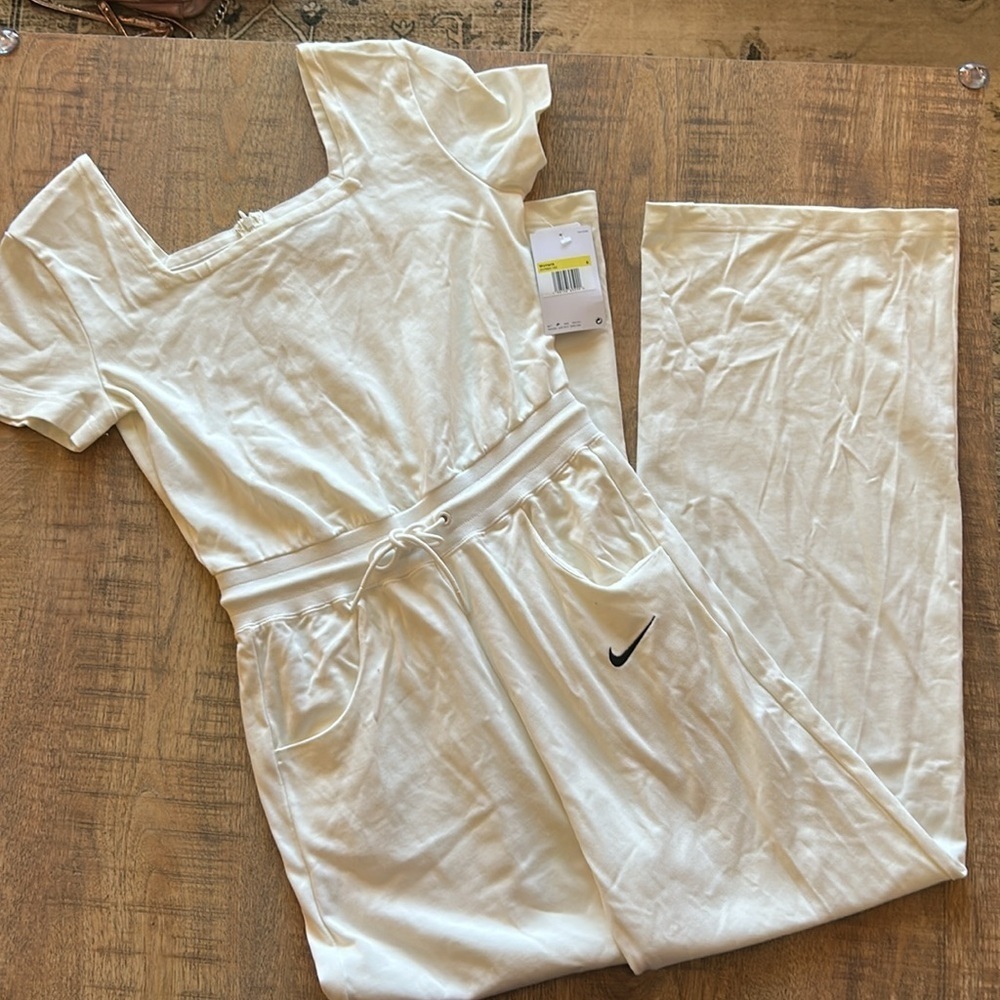 Nike Sportswear Short-Sleeve Jersey Jumpsuit Women's S NTW COLOR CREAM WHITE